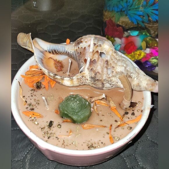 Occasional, bug repellent candle or scent - Picture 12 of 16